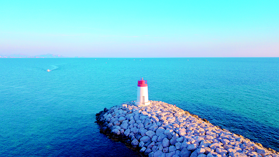 Phare de Sausset les pins