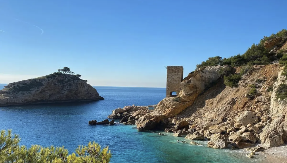 Ile érevine tour usine soude
